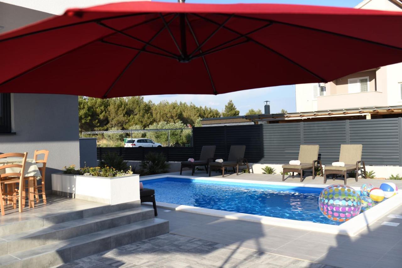 B1Villa スリマ エクステリア 写真